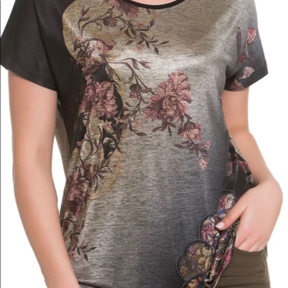 Tops & Plus “Rocco & Rose” Plus size top